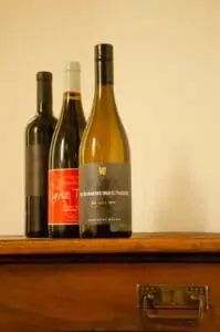 Weissburgunder Exquisit 2017, Pinot Noir In Signo Tauri 2012, Herzblut 2012